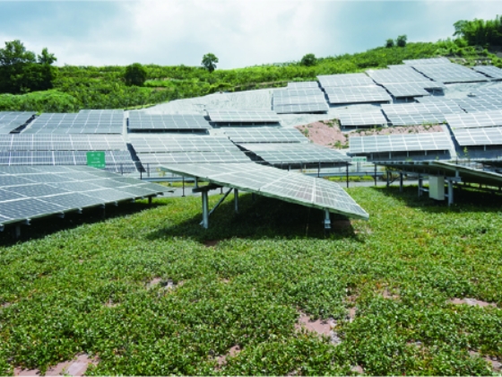 太陽光発電施設（大分道 山田SA）